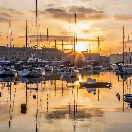 Apartmán Designer, Fully Equipped 3br In W/wifi By 360 Estates *