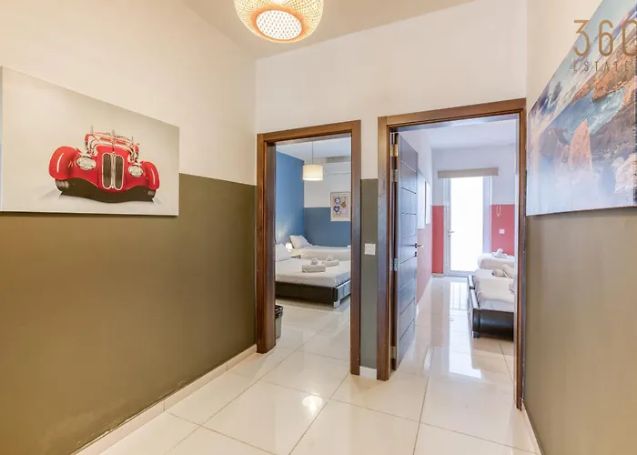 Designer, Fully Equipped 3br In W/wifi By 360 Estates